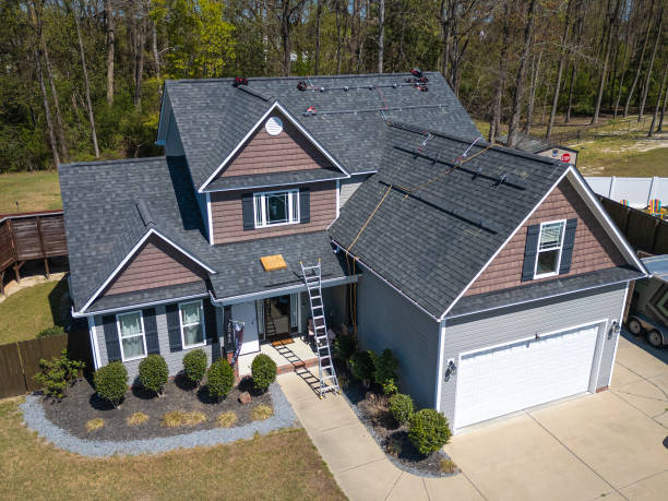Best Roof Moss and Algae Removal  in Somersworth, NH